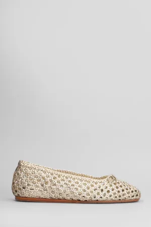 Ballet flats in gold leather