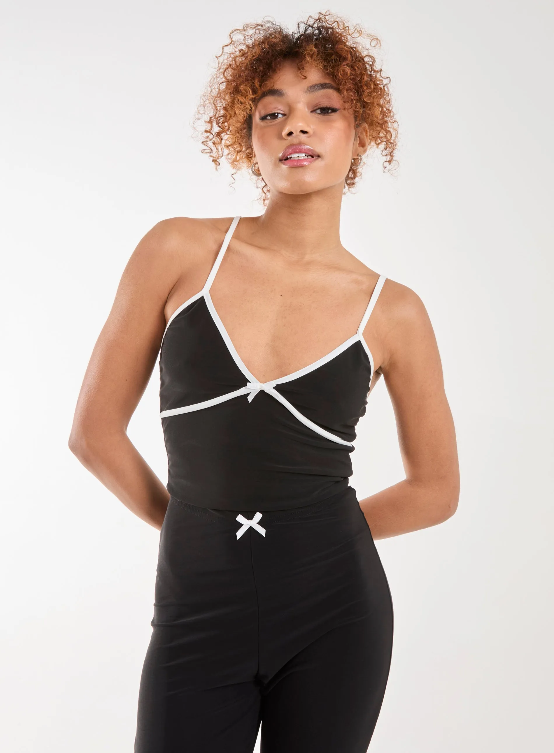 Bow Detail Piping Strappy Vest