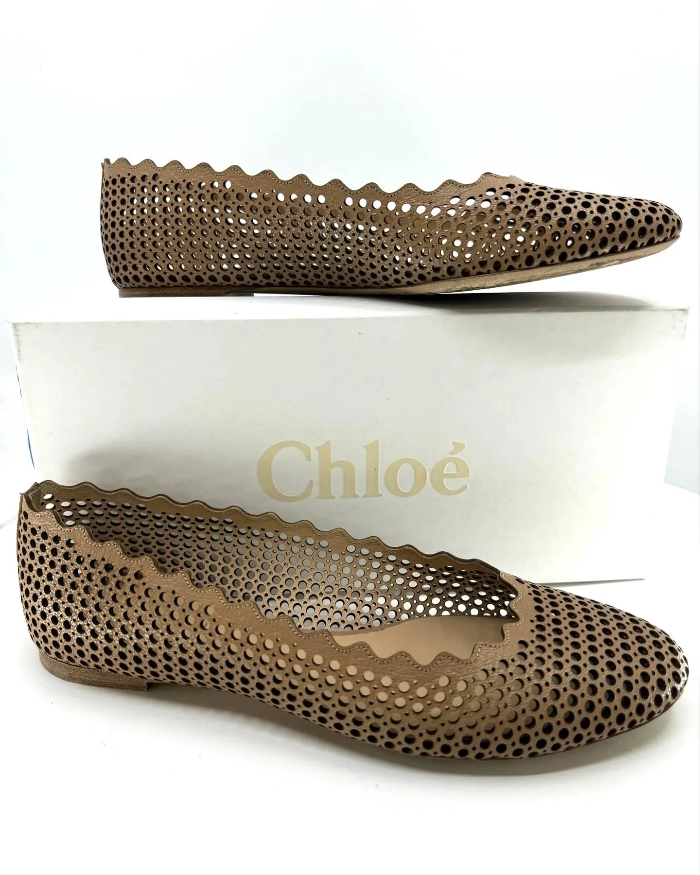 CHLOÉ LAUREN PERFORATED LEATHER BALLET FLATS