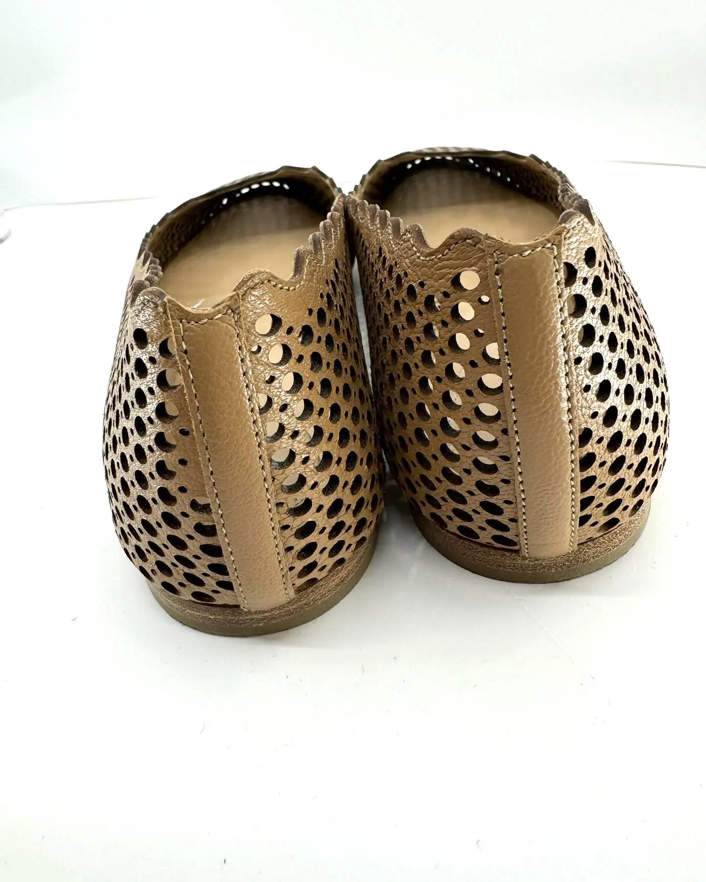 CHLOÉ LAUREN PERFORATED LEATHER BALLET FLATS