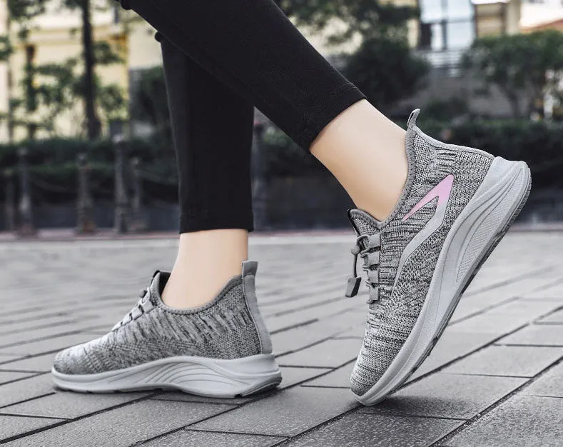 Durable and Supportive Casual Training Shoes with a Graphic Design