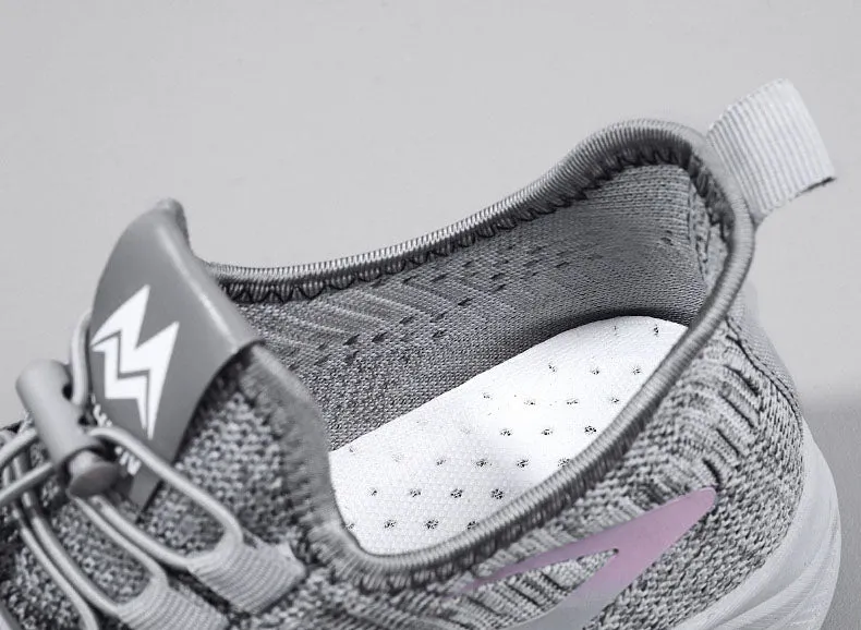 Durable and Supportive Casual Training Shoes with a Graphic Design