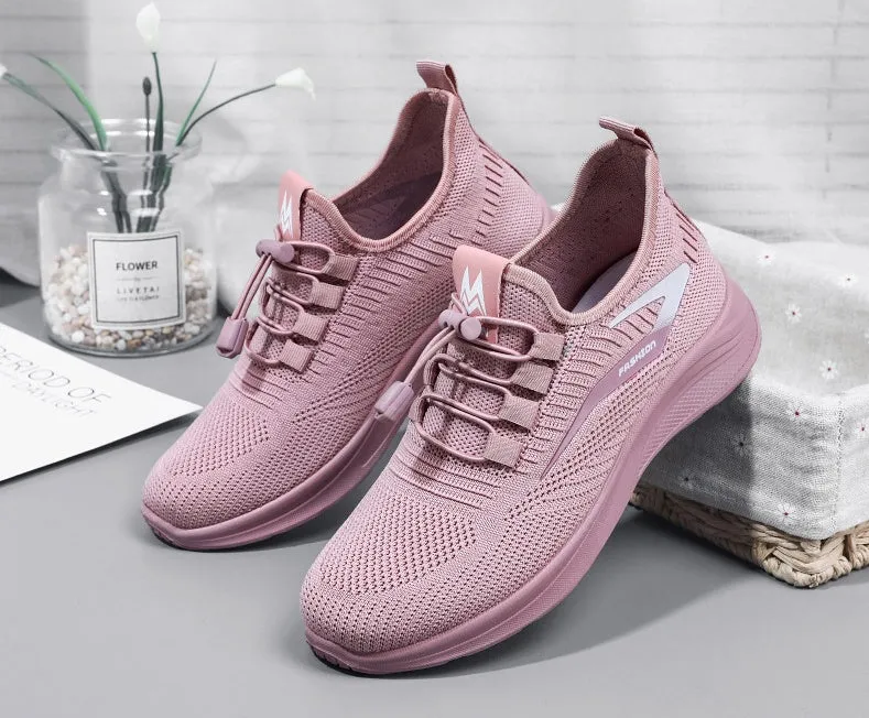 Durable and Supportive Casual Training Shoes with a Graphic Design