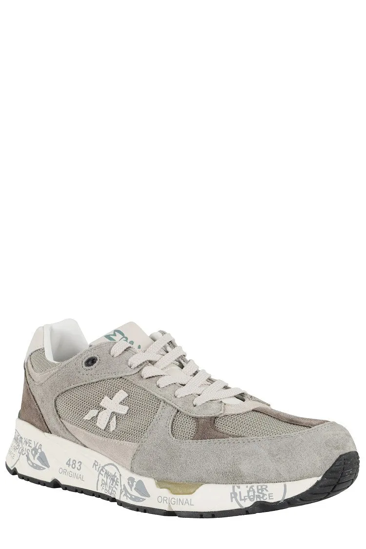 Mase Sneakers