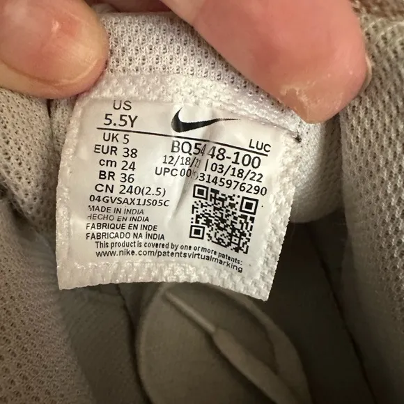 Nike Court Low Sneakers