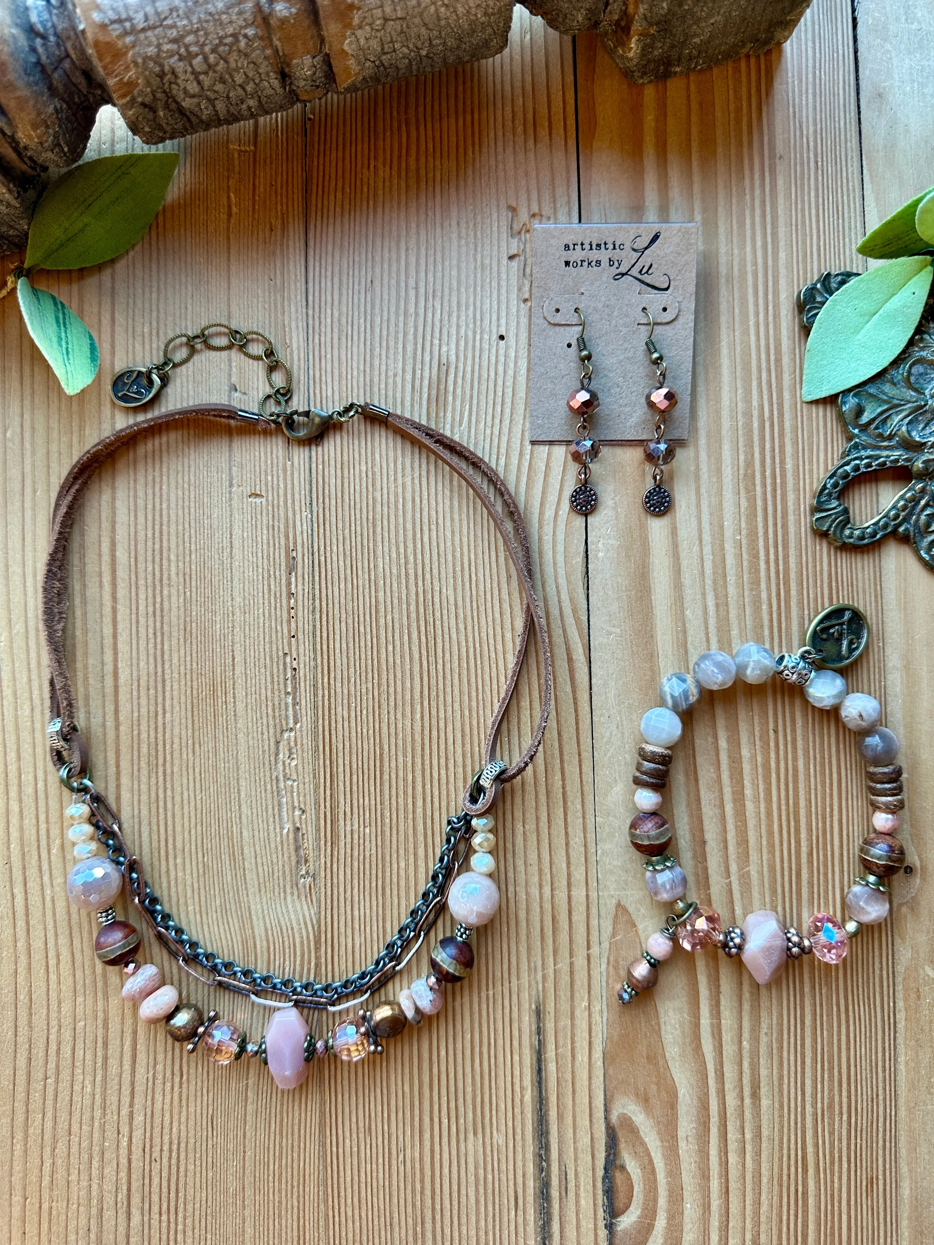 Pale Dogwood Beaded Stretchy Bracelet
