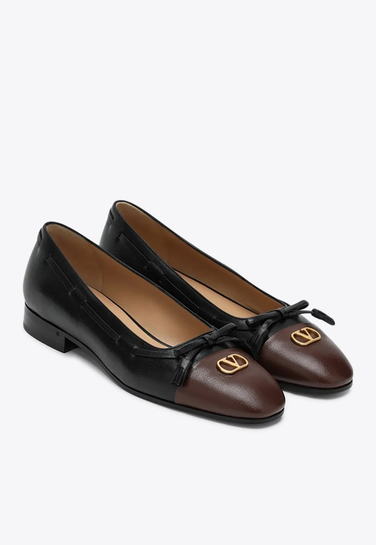 Valet Du Roi Leather Ballet Flats