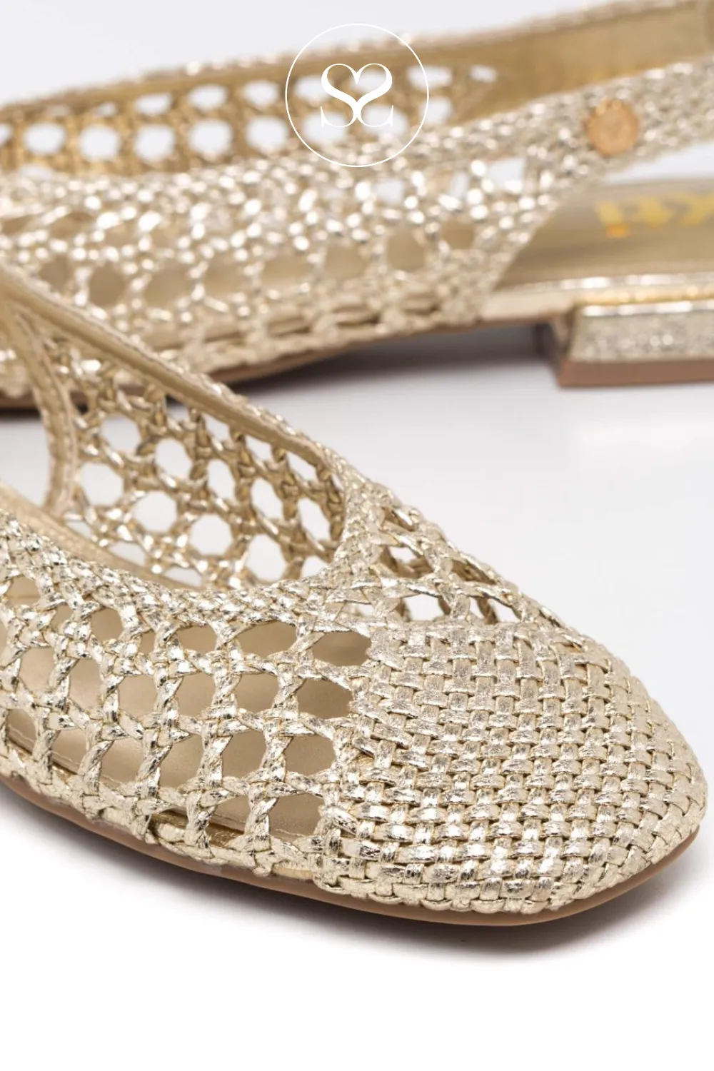 XTI 143792 GOLD WOVEN SLINGBACK PUMPS