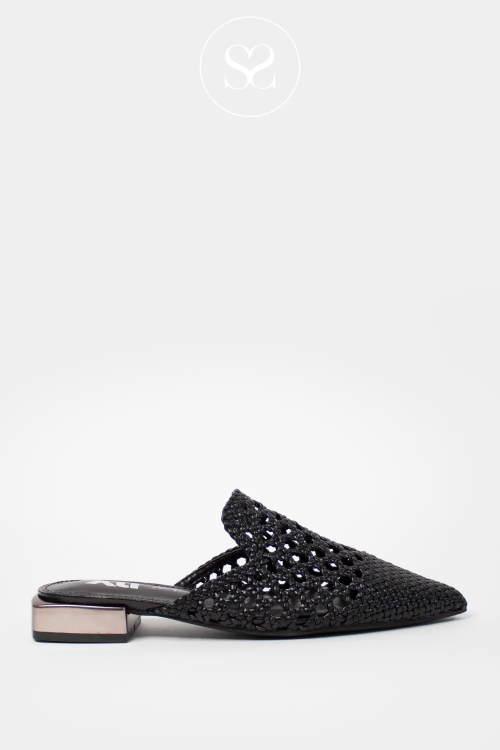 XTI 1437950 BLACK WOVEN LOW BLOCK HEEL PUMPS